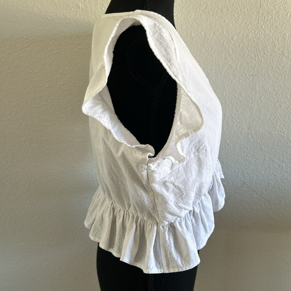 Fancy Inn White Cotton Ruffle Cropped Top Size Large - Picture 9 of 12